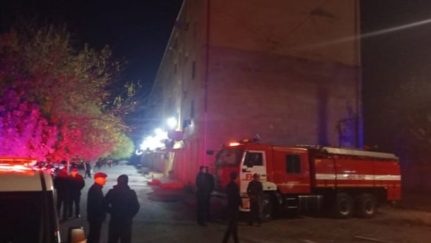 Goranboyda mənzilin döşəməsi çökdü - 2 nəfər xəsarət aldı - FOTO