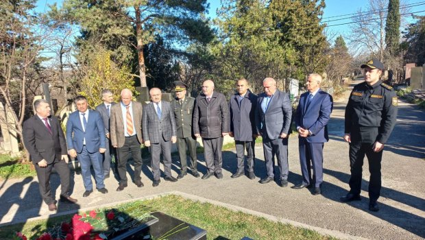 Milli Qəhrəman Çingiz Qurbanovun doğum günündə xatirəsi yad edildi - FOTO