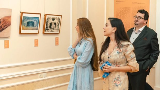 Leyla Əliyeva və Arzu Əliyeva Milli I&zwnj;ncəsənət Muzeyini ziyarət etdilər - FOTO