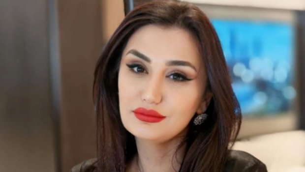 Tanınmış aktrisa Bakı-Sumqayıt avtobusunun sürücüsünü "102"yə şikayət edəcək - Tələbələrlə mahnı oxuyurmuş