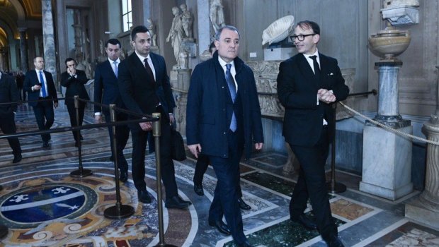 Ceyhun Bayramov Vatikanda Müqəddəs Pyotr Bazilikasında - FOTO