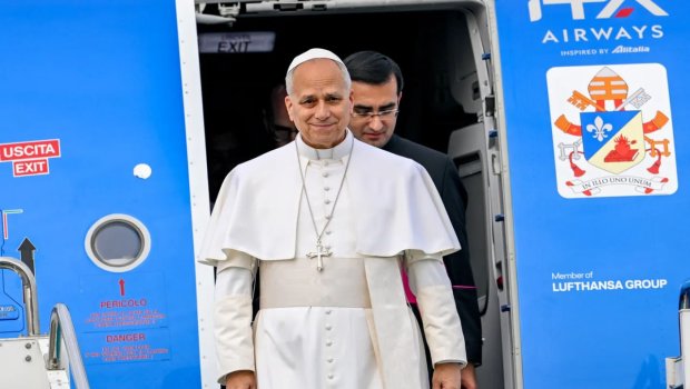 Roma Papası Türkiyəyə gəldi – VİDEO