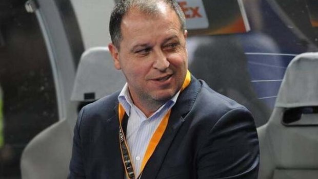 “Neftçi”nin yeni baş məşqçisi yanvarda gələcək