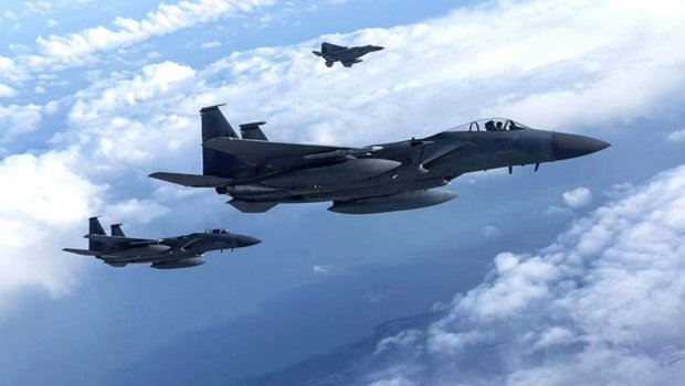 Trampın iqamətgahı üzərinə qırıcı qaldırıldı - FOTO