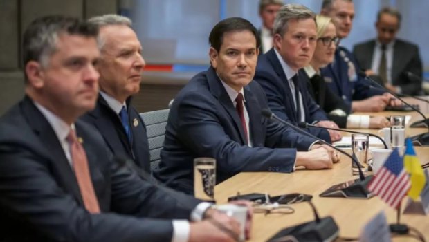 Rubio Ukrayna rəsmilərindən üzr istədi