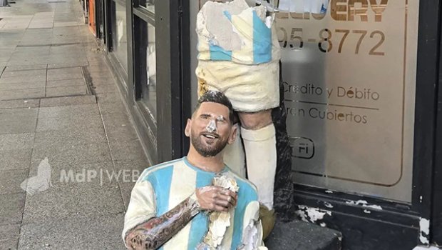 Messinin heykəlini ikiyə böldülər – FOTO