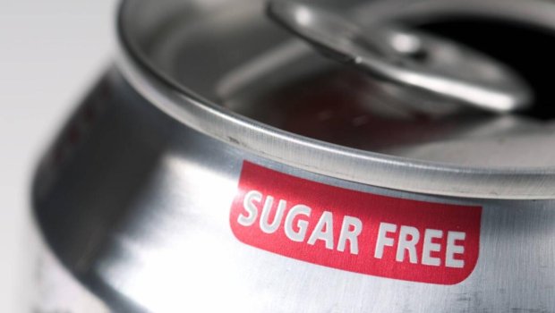 Ziyansız kimi görünüb, zəhər saçan içkilər AÇIQLANDI