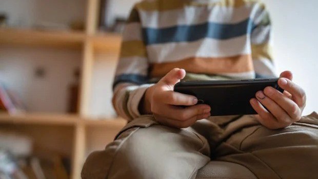 Avstraliyada 16 yaşdan aşağı uşaqlar üçün sosial media qadağan edildi – VİDEO