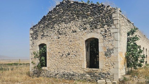 Azad edilmiş ərazilərdə daha 25 abidənin yeri müəyyən edildi – FOTO