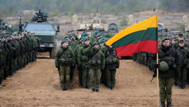 Litvada hərbi xidmət məcburi olacaq