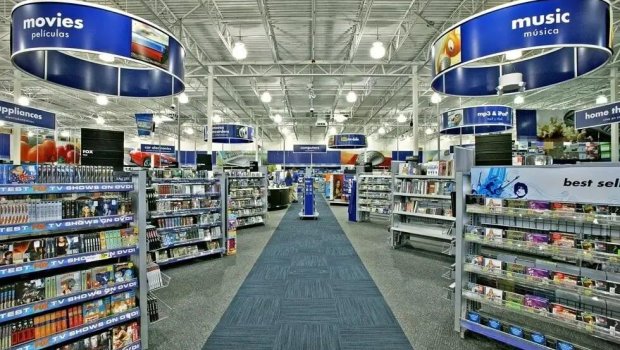 Bakıda məşhur mağazada ər arvadını BIÇAQLADI