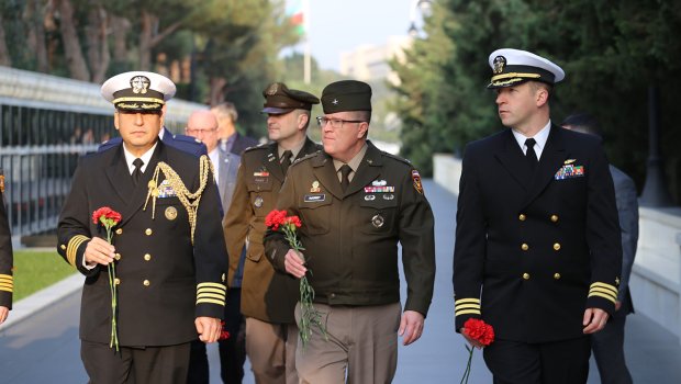 ABŞ-ın briqada generalı Azərbaycana gəldi - FOTO