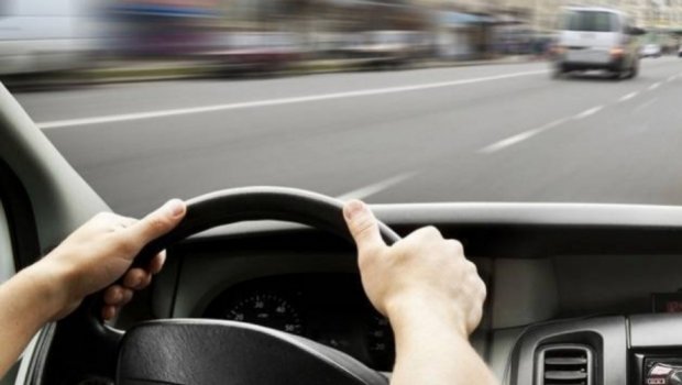 Narkotikin təsiri altında maşın idarə edən şəxs SAXLANILDI