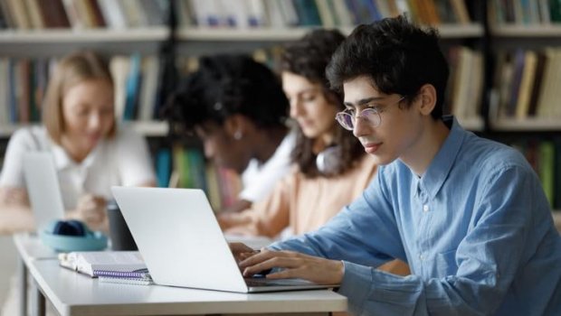 Tələbələrin NƏZƏRİNƏ – Təcrübə müddətində əmək müqaviləsi BAĞLANACAQ