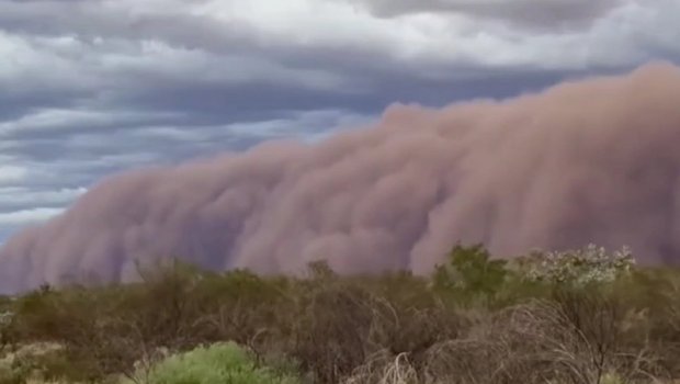 Avstraliyada qızıl mədənini qum fırtınası cənginə aldı &ndash; ANBAAN VİDEO