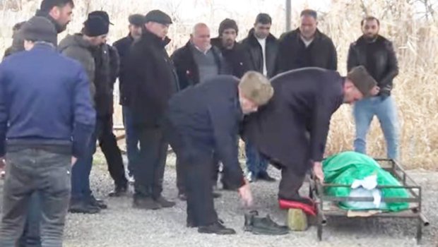 &ldquo;Oğlum hələ uşaq idi, meyiti yox etməli idik...&rdquo; - Tanınmış həkimin qızı