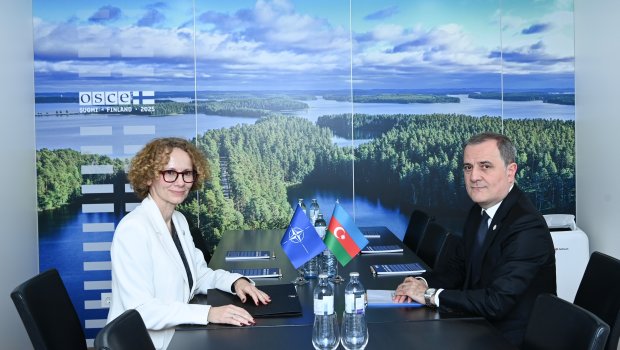 Ceyhun Bayramov NATO rəsmisi ilə regional təhlükəsizliyi müzakirə edib - FOTO