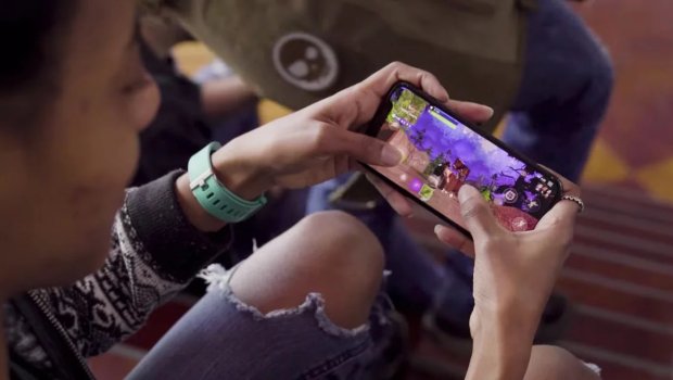 Məktəblilər təhlükə saçan oyunlara necə qoşulmalarından DANIŞDILAR - VİDEO