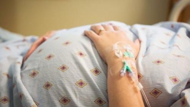 Bakıda 21 yaşlı qadın doğuş zamanı vəfat etdi