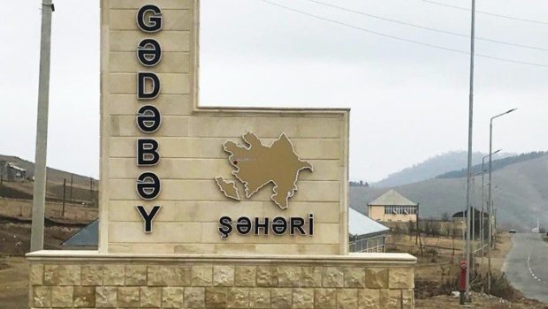 Gədəbəydə kişi evinin həyətində ölü TAPILDI