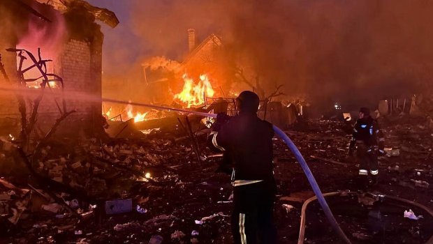 Çoxmərtəbəli yaşayış binasında PARTLAYIŞ &ndash; VİDEO