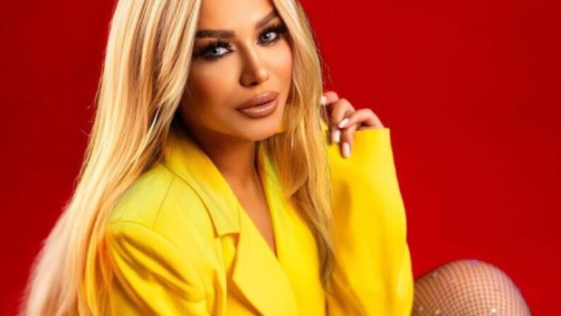 Türkanın makiyajsız halı müzakirələr yaratdı - VİDEO