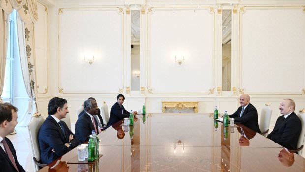 Prezident Adebayo Oqunlesini qəbul etdi