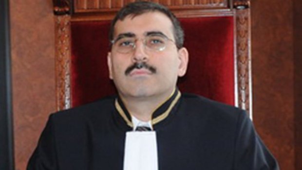 Ədliyyə Akademiyasının rektoru təyin olunan Rövşən İsmayılov KİMDİR? &ndash; DOSYE