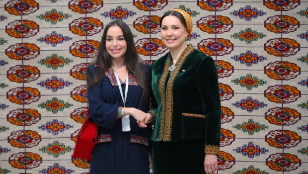 Leyla Əliyeva Türkmənistanda beynəlxalq konfransda iştirak etdi - FOTO