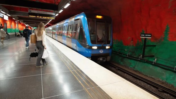 İsveçdə süni intellekt metroda intiharların qarşısını ALIR