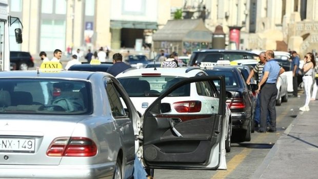 10 manatlıq yolu 100 manata aparan sürücülər – Azərbaycan taksiləri necə dəyişdi?