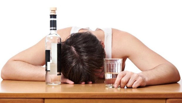 Bu əlamətlər alkoqolizmin GÖSTƏRİCİSİDİR