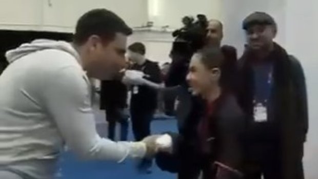 Simonyan &ldquo;Uşaq Avroviziya 2025&rdquo;dəki təmsilçimizlə görüşüb: "Mahnını bəyənirəm&rdquo; - VİDEO