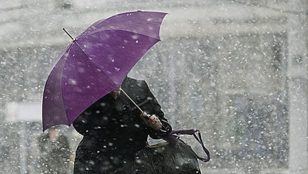 FAKTİKİ HAVA: Bakı və Abşeron yarımadasının bəzi ərazilərində sulu qar yağır