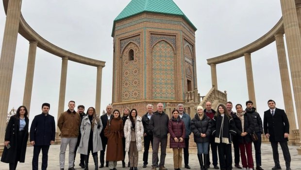 Britaniyanın Azərbaycan üzrə ticarət elçisi Naxçıvana getdi - FOTO