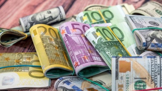 Rubl bahalaşdı, dollar isə... &ndash; YENİ MƏZƏNNƏ