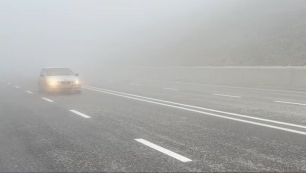 Qatı duman Muğanlı-İsmayıllı yolunda sürücülərə çətinlik yaratdı - VİDEO