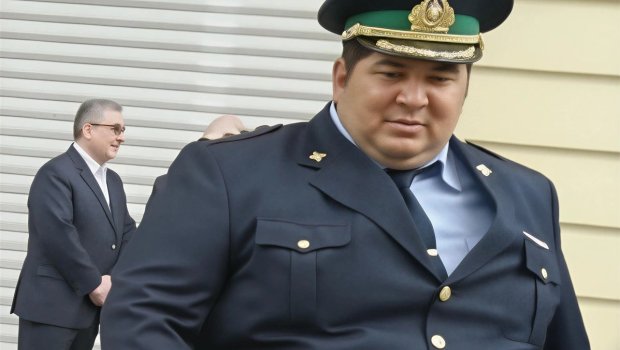 Gömrük generalı təqaüdə göndərildi - FOTO