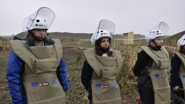 Riskli peşədə XANIMLAR - ANAMA-da neçə minaaxtaran qadın ÇALIŞIR?