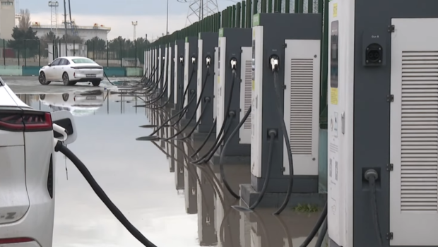 17 cihazdan cəmi 2-si işləyir - Qalanı suyun altındadır &ndash; VİDEO