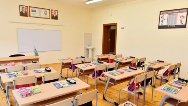 Gəncə məktəbində ŞOK: Qayçı ilə şagird yoldaşına xəsarət yetirdi