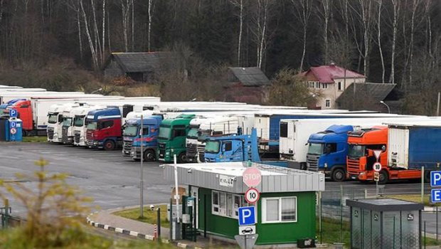 Britaniya Rusiya neft-qaz şirkətlərini &ldquo;qara siyahı&rdquo;ya SALDI