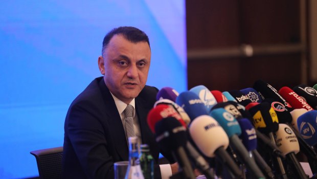 Vüqar Qurbanov: &ldquo;Tibb bacılarının evdə iynə vurmasına icazə yoxdur&rdquo;
