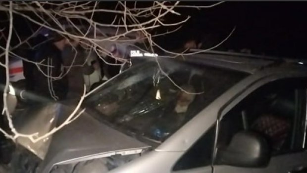 Oğuzda mikroavtobus qəzaya uğradı - Ölən və yaralılar var -FOTO