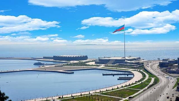 Qonaqpərvərliyimiz yenə gündəmdə: Turistlər heyranlıqlarını gizlətmirlər - VİDEO