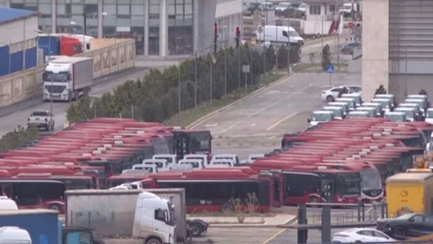 &ldquo;Bakı Bus&rdquo;onlarla avtobusu niyə qarajda saxlayır? &ndash; VİDEO