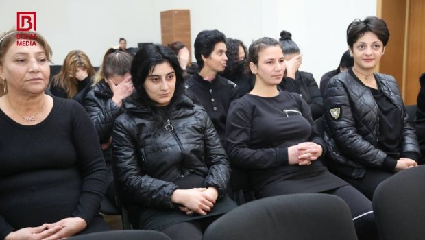 Bu gün azadlığına qovuşan qadın məhkumlar &ndash; FOTOLAR