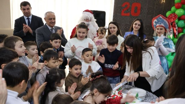 Qusarda şəhid ailələri və qazilərin övladlarına Yeni il SÜRPRİZİ &ndash; FOTO