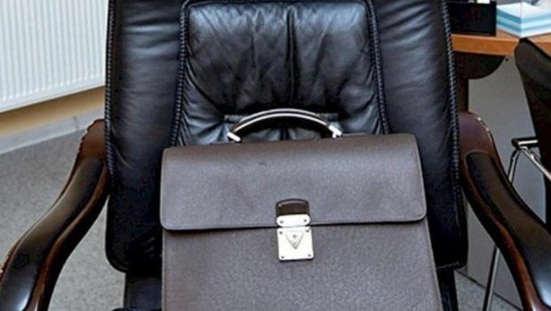 Dövlət Vergi Xidmətinin rəisinə iki yeni müşavir TƏYİN EDİLDİ