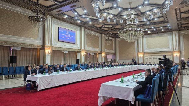 Naxçıvanda Dövlət qurumlarının informasiya təhlükəsizliyi rəhbərlərinin VII Zirvə toplantısı keçirilir &ndash; FOTO